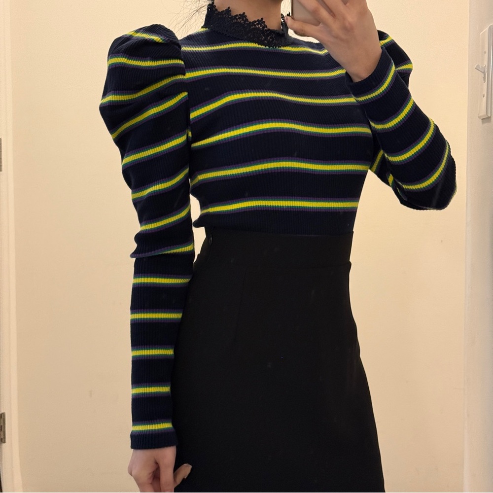 (NWOT) Striped Puff Sleeve Ribbed Top with Lace Detail
